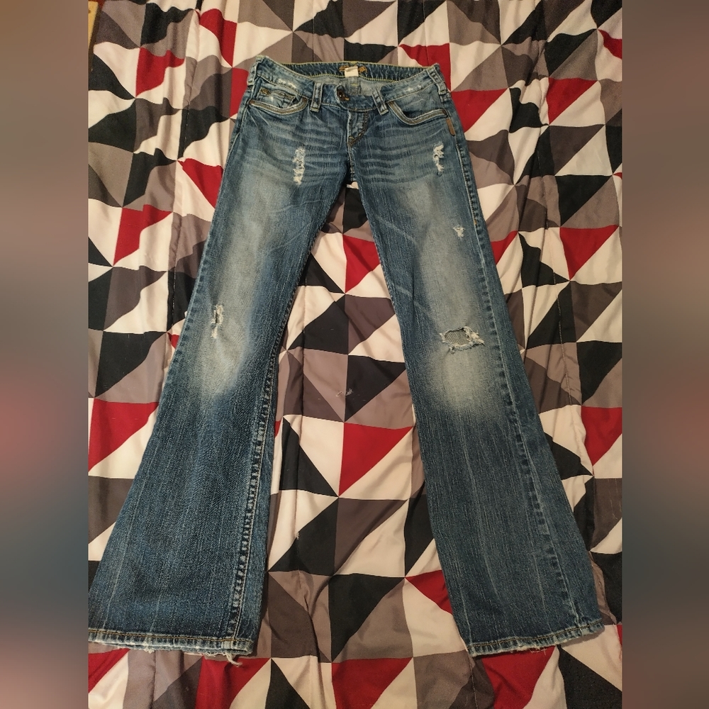 silver Tuesday Distressed jeans flare actual 27x32